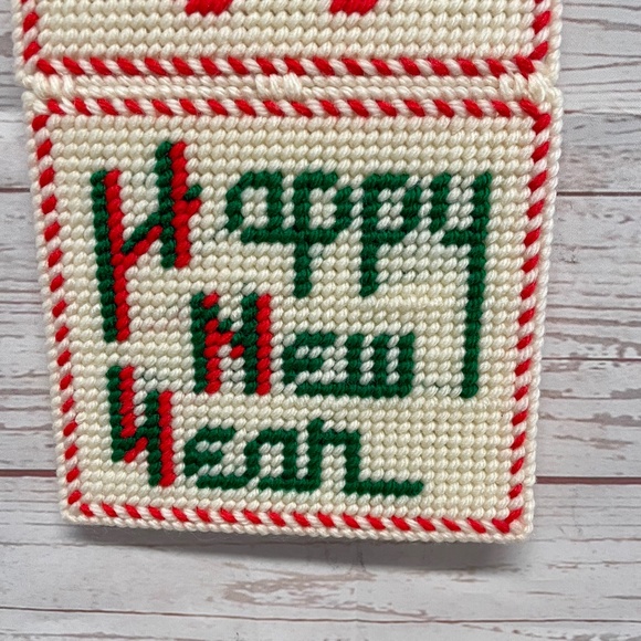 Vintage Needlepoint Holiday wall hanging - Picture 5 of 8